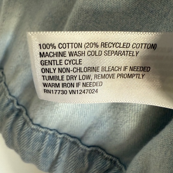 Universal Thread Cropped Light Denim Jacket with Drawstring - Picture 4 of 4